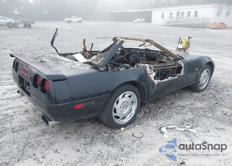 1993 Chevrolet Corvette z USA, uszkodzony, nr VIN 1G1YY33P1P5103178